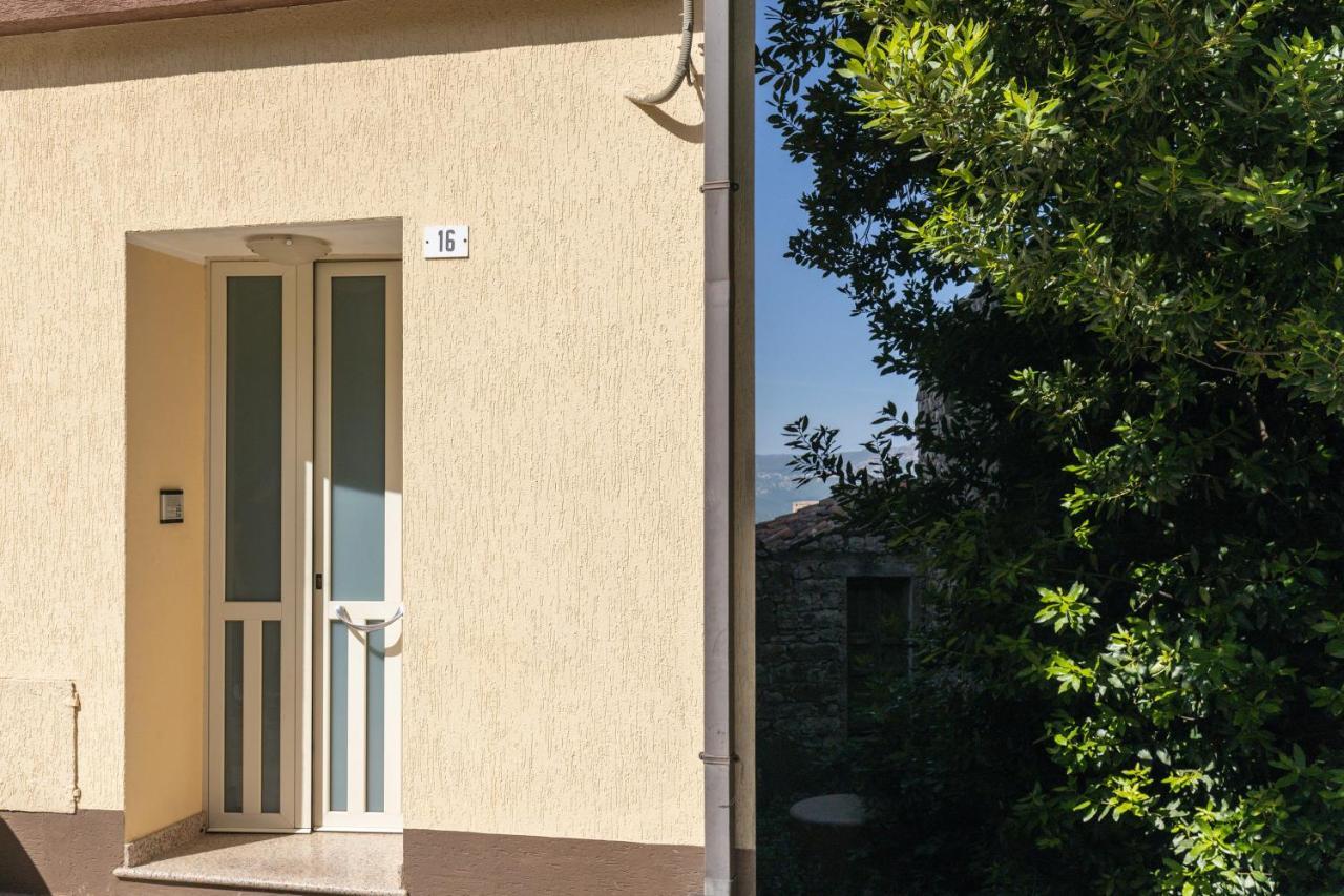 Mansarda Moro Appartement Baunei Buitenkant foto
